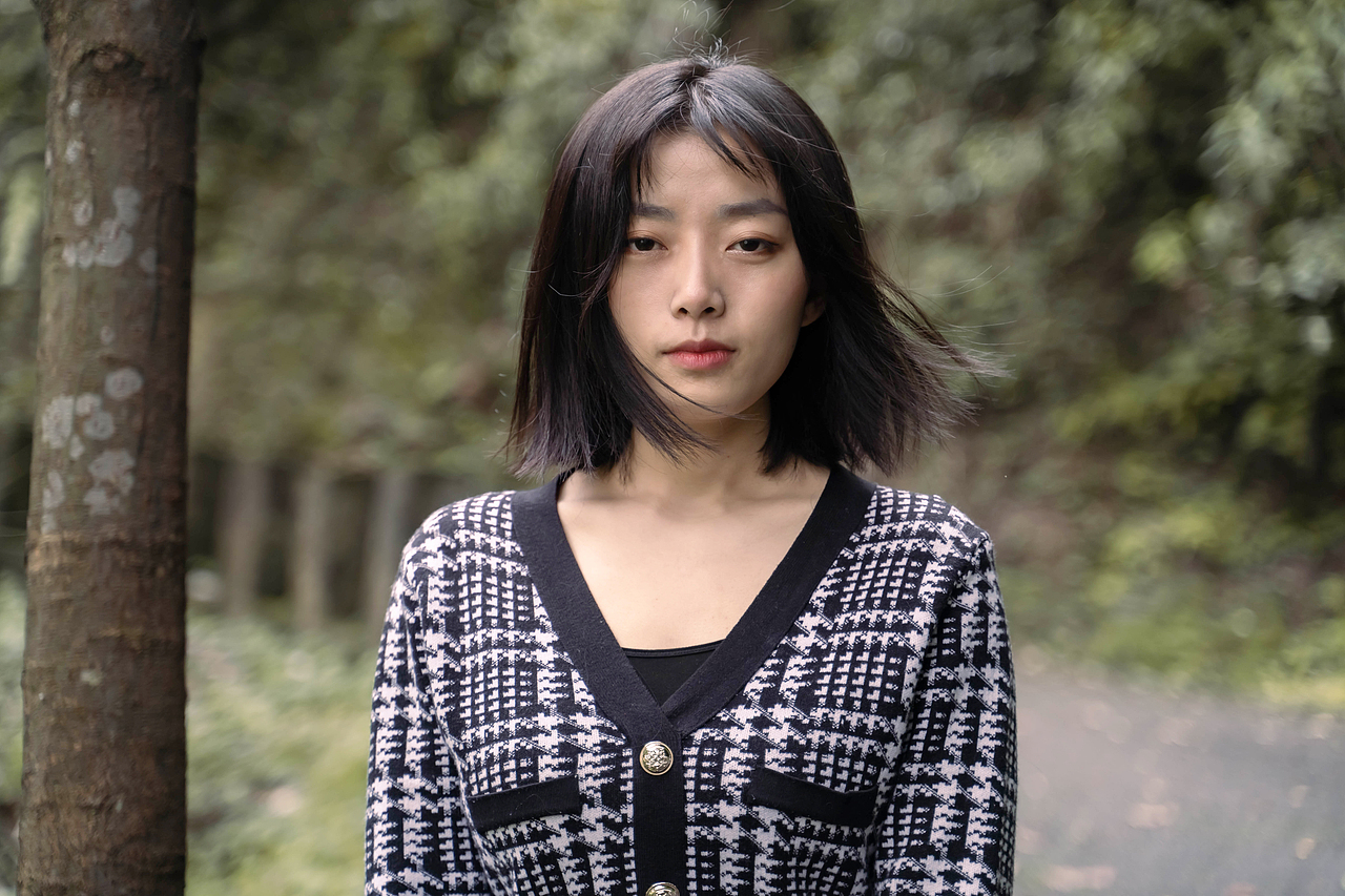 白岩寺阴天人像