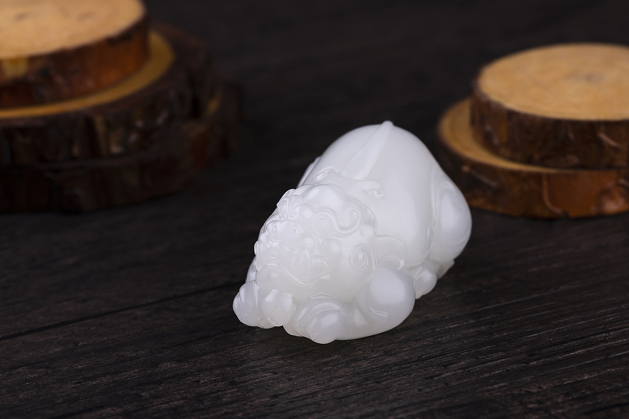 和田玉 - 貔貅（图ZMTM1ODI1NzQ4） - 产品摄影 - 站酷设计师完美创意视觉传媒原创素材 - 站酷ZCOOL