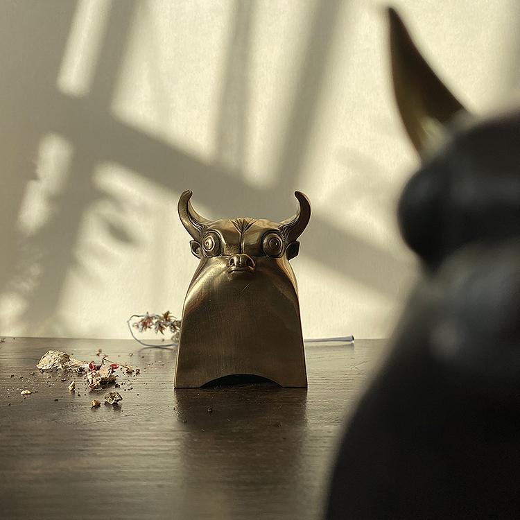 萌宠生肖系列---金角福牛摆件