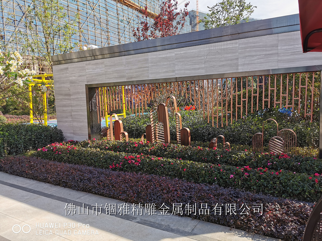 新中式院景 贵州九重院金属装饰实景效果图