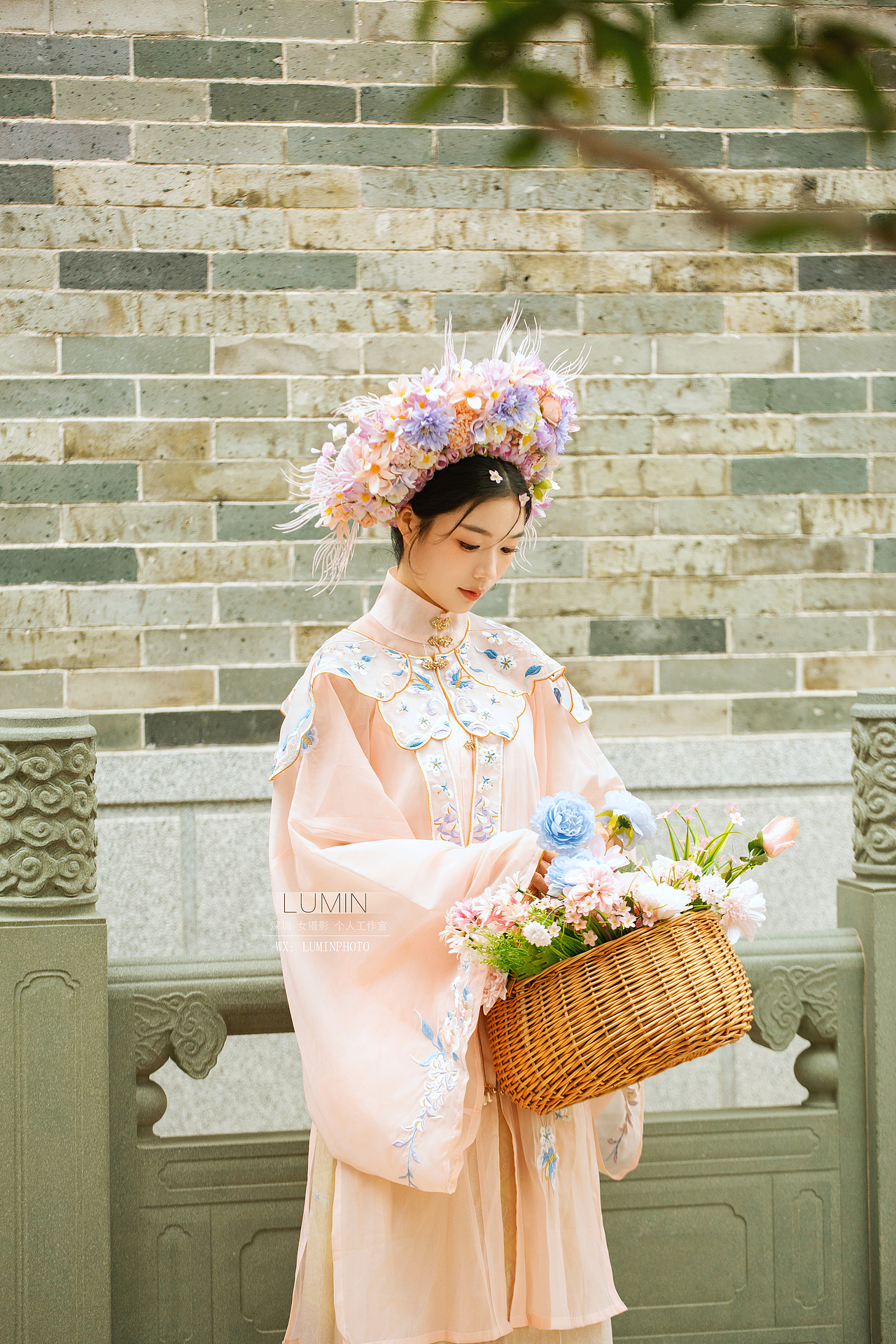 深圳簪花写真拍照 春天必拍的鲜花造型（图ZMzY1MzE0MzYw） - 人像摄影 - 站酷设计师深圳女摄LUMIN原创素材 - 站酷ZCOOL