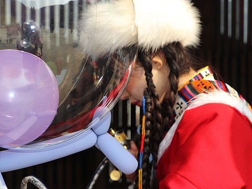 我被高山围绕,山水皆为我祈祷