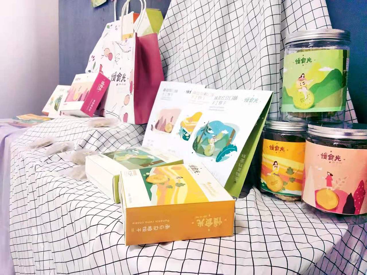 畢業(yè)設(shè)計——慢食光餅干（圖ZMjQyMTA5MDQ0） - 包裝 - 站酷設(shè)計師半夏涼生原創(chuàng)素材 - 站酷ZCOOL