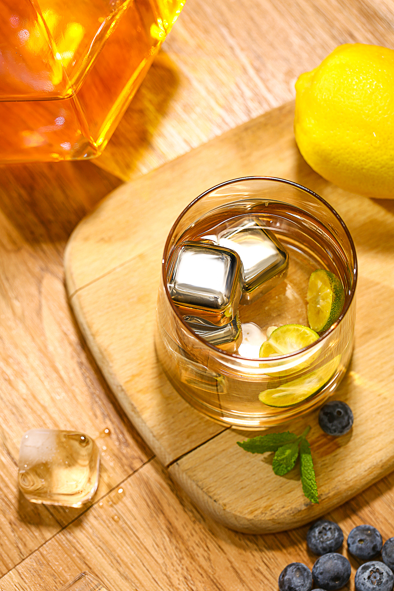 水晶杯 ins玻璃杯 威士忌酒杯 洋酒杯拍摄