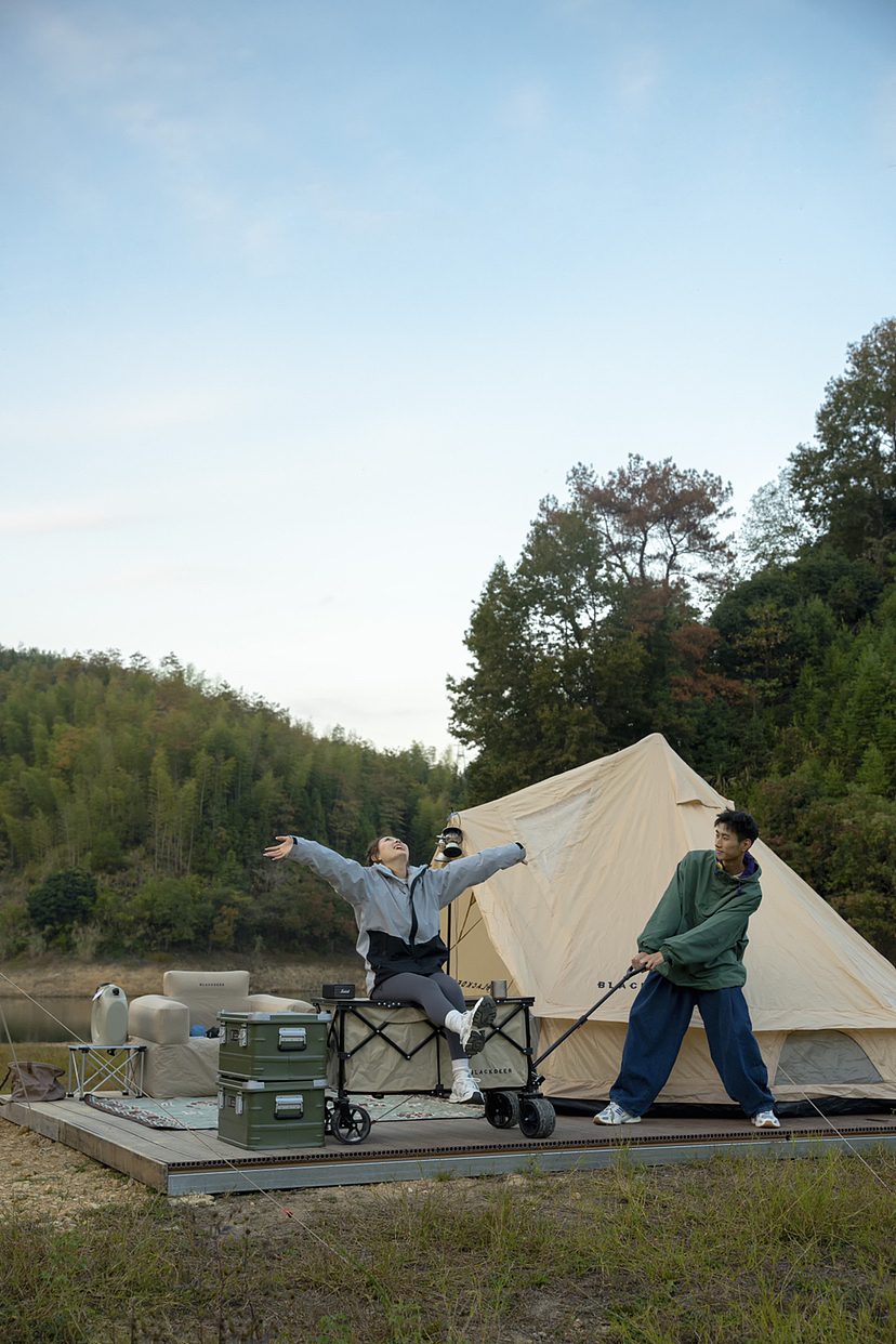 户外露营camping冲锋衣 案列