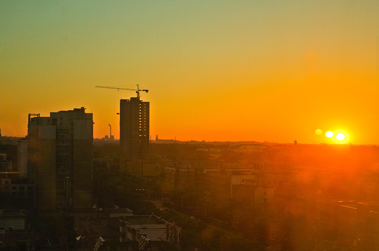 新疆晨曦与夕阳