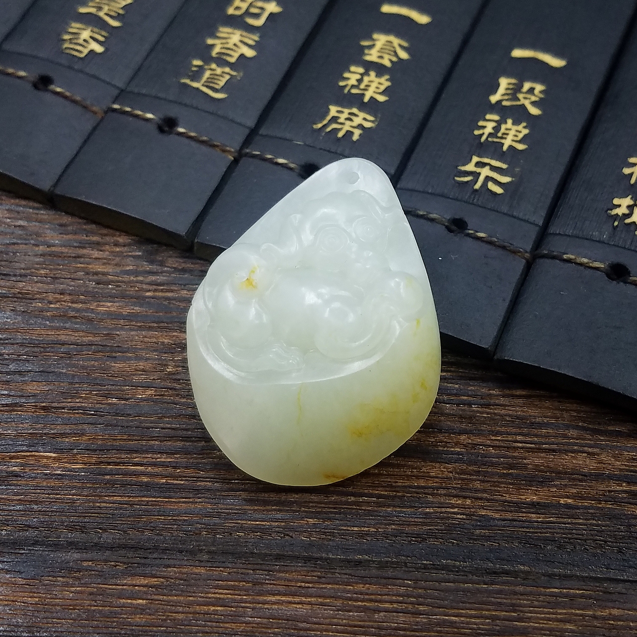 和田玉作品（图ZMTE5ODE2MTU2） - 产品摄影 - 站酷设计师khayman原创素材 - 站酷ZCOOL