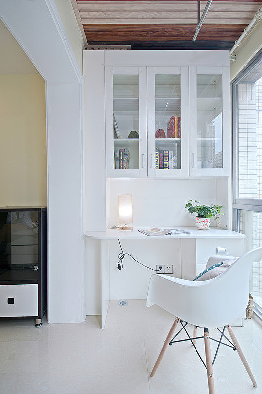 现代简约风格家居，暖色调面漆很温馨，一个简洁有爱的