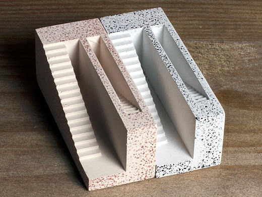 初牛原创纯手工水磨石名片座