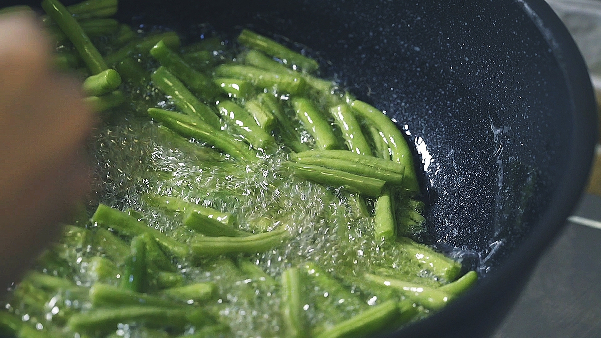 干煸豆角 | 味蕾时光