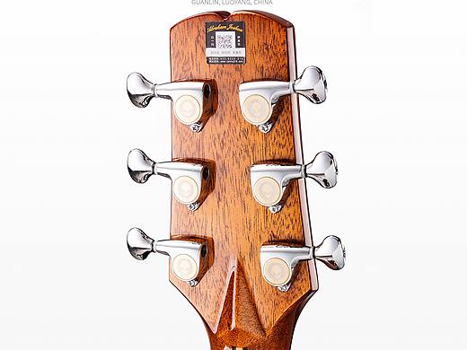 乐器吉他白底拍摄