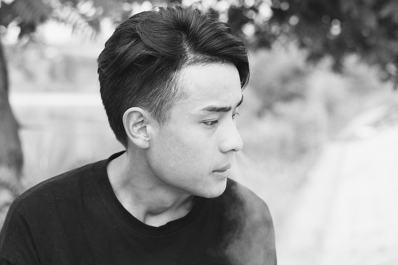 别逃避我的镜头