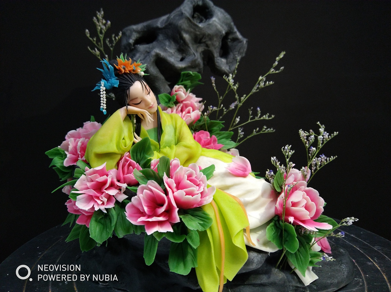 红楼梦金陵十二钗之《憨湘云醉卧芍药裀》