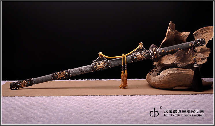 龙泉刀剑-镂空麒麟唐刀|德匠自炼钢(DJ-3331)