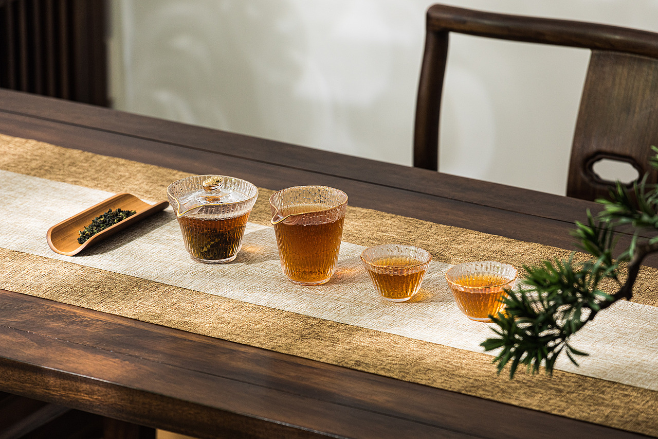 《在银色的月光下》| 茶具 | 盖碗 | 公道杯 | 茶杯（图ZMjYzMjczMjk2） - 产品摄影 - 站酷设计师一毛拍美器原创素材 - 站酷ZCOOL