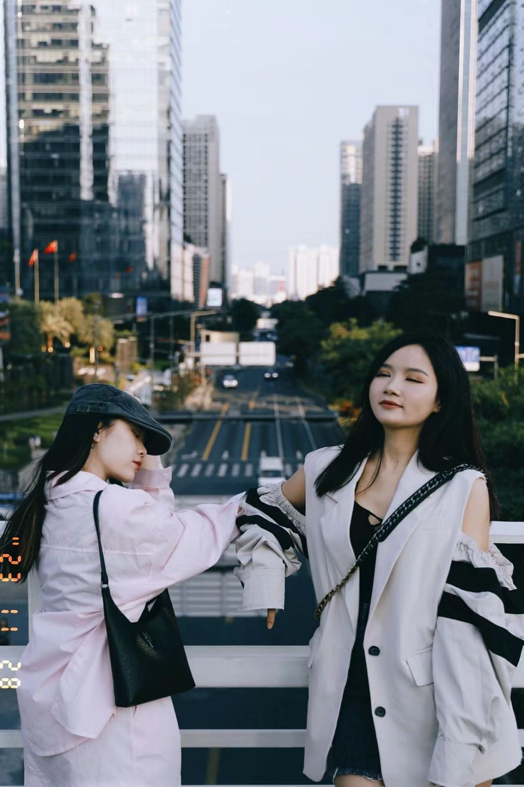 深圳街拍 | 这路遥马疾的人间,你我平安就好