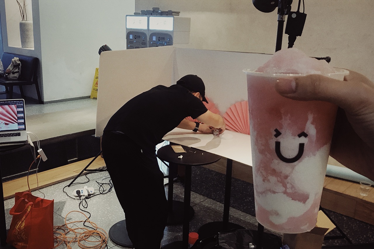 又一茶U+產(chǎn)品拍攝（圖ZMjE0MTQ0NTIw） - 產(chǎn)品攝影 - 站酷設(shè)計(jì)師潘學(xué)志Penn原創(chuàng)素材 - 站酷ZCOOL