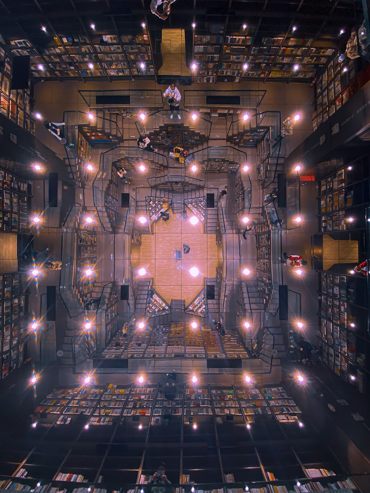 随行（图ZMjY0Mjg3NjE2） - 时尚/艺术摄影 - 站酷设计师yanhai250原创素材 - 站酷ZCOOL