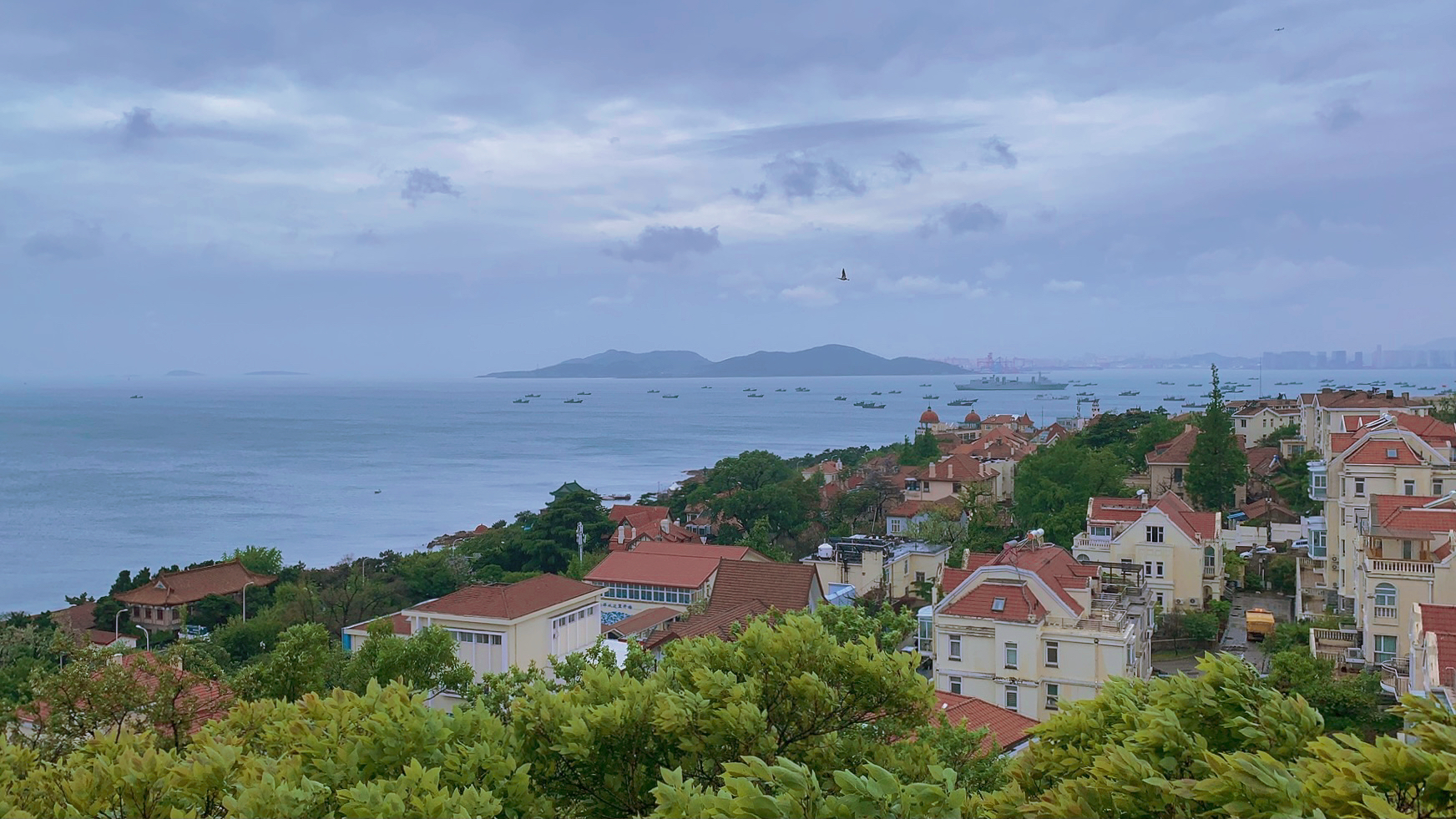 草莓去哪了的個(gè)人主頁(yè)（封面預(yù)覽） - 主頁(yè)封面設(shè)置 - 站酷設(shè)計(jì)師草莓去哪了原創(chuàng)素材 - 站酷ZCOOL