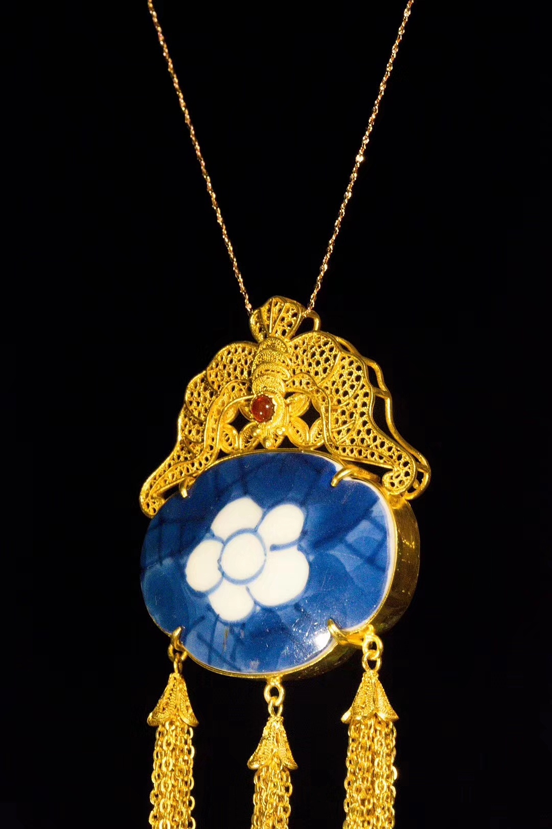 青花瓷吊坠|手工艺|首饰设计|我叫小全 - 原创作品 - 站酷 (zcool)