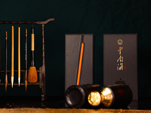 华瑞府·中南海-尊享白酒拍摄（个人主页-ZNTU3NTE4MTI=） - 产品摄影 - 站酷设计师郝神奇丶原创素材 - 站酷ZCOOL