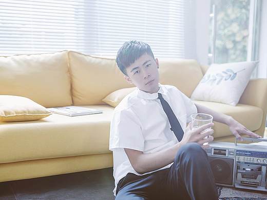 午后（個(gè)人主頁-ZMjQxNjU3ODg=） - 人像攝影 - 站酷設(shè)計(jì)師請叫我果粒橙原創(chuàng)素材 - 站酷ZCOOL