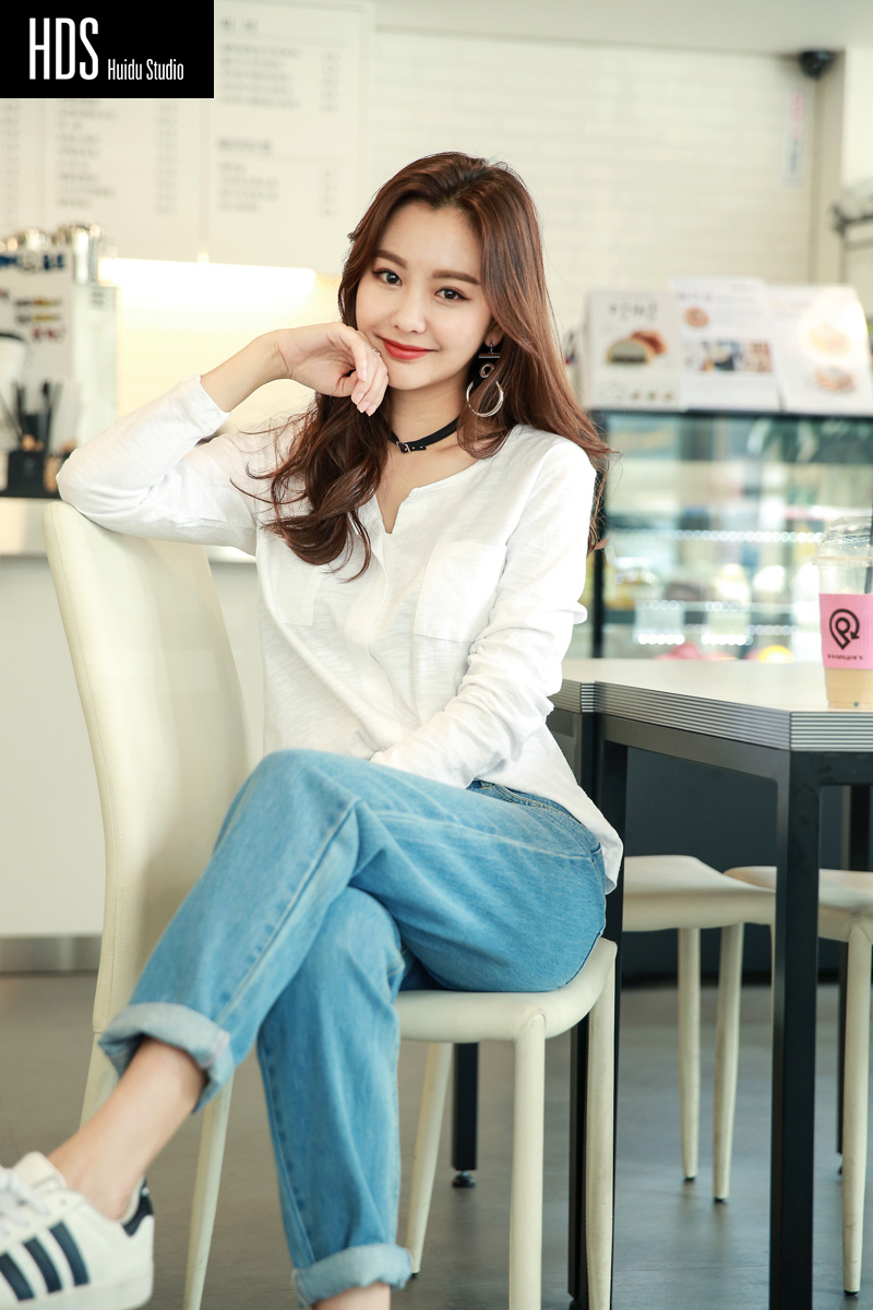 韩风女装秋冬装打底衫韩国模特拍摄