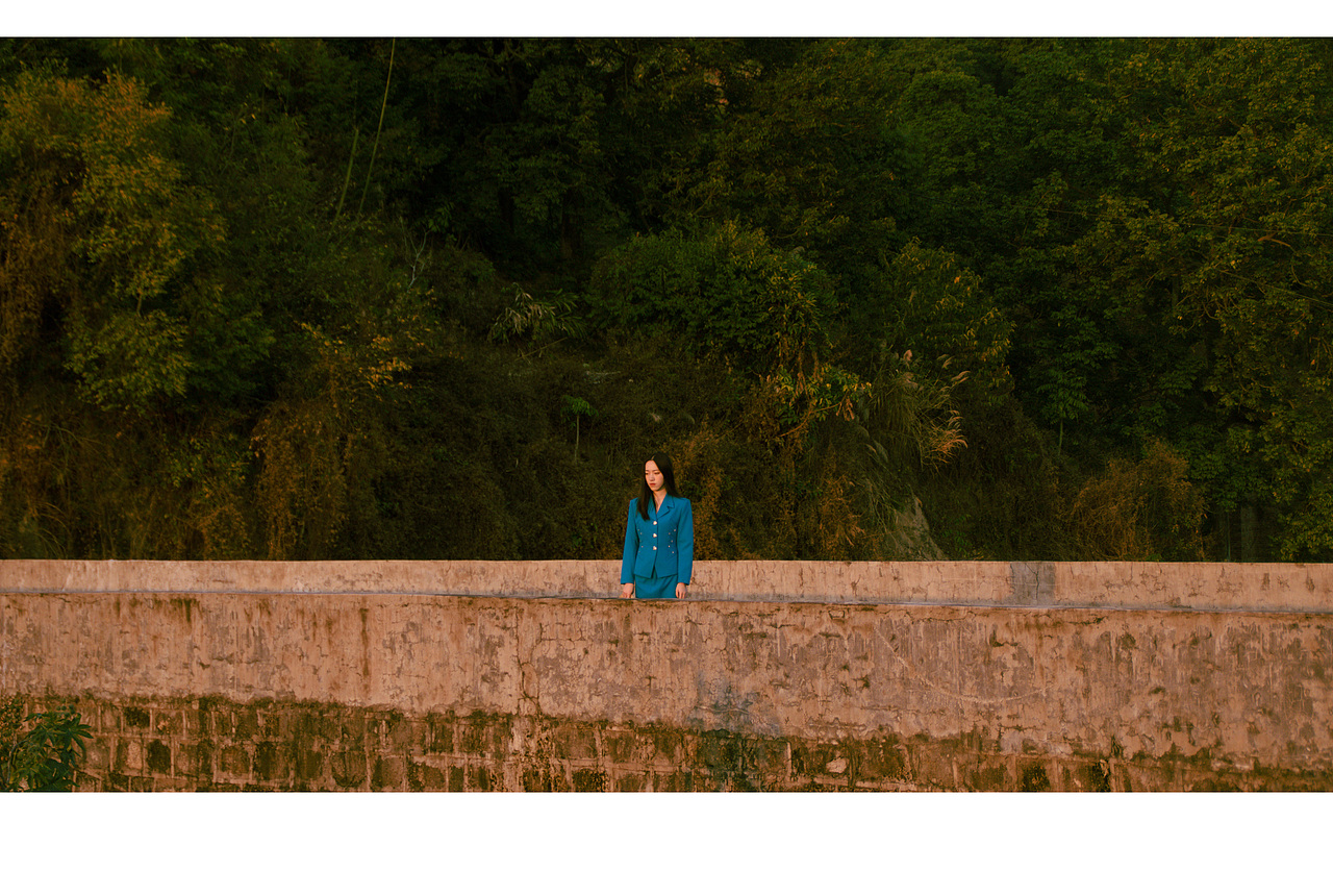 在松林古寺，拍下这组照片（图ZMTUzNzQ3MTEy） - 人像摄影 - 站酷设计师POKYUIE原创素材 - 站酷ZCOOL