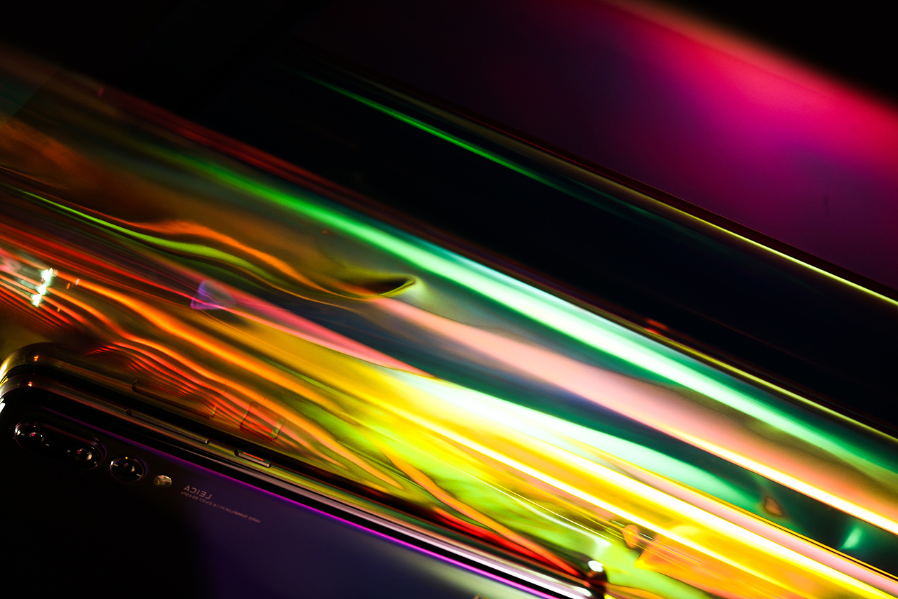 华为P20Pro手机拍摄，极光色，产品拍摄，创意拍摄（图ZMTEyNjY5MTI4） - 产品摄影 - 站酷设计师星图视觉原创素材 - 站酷ZCOOL