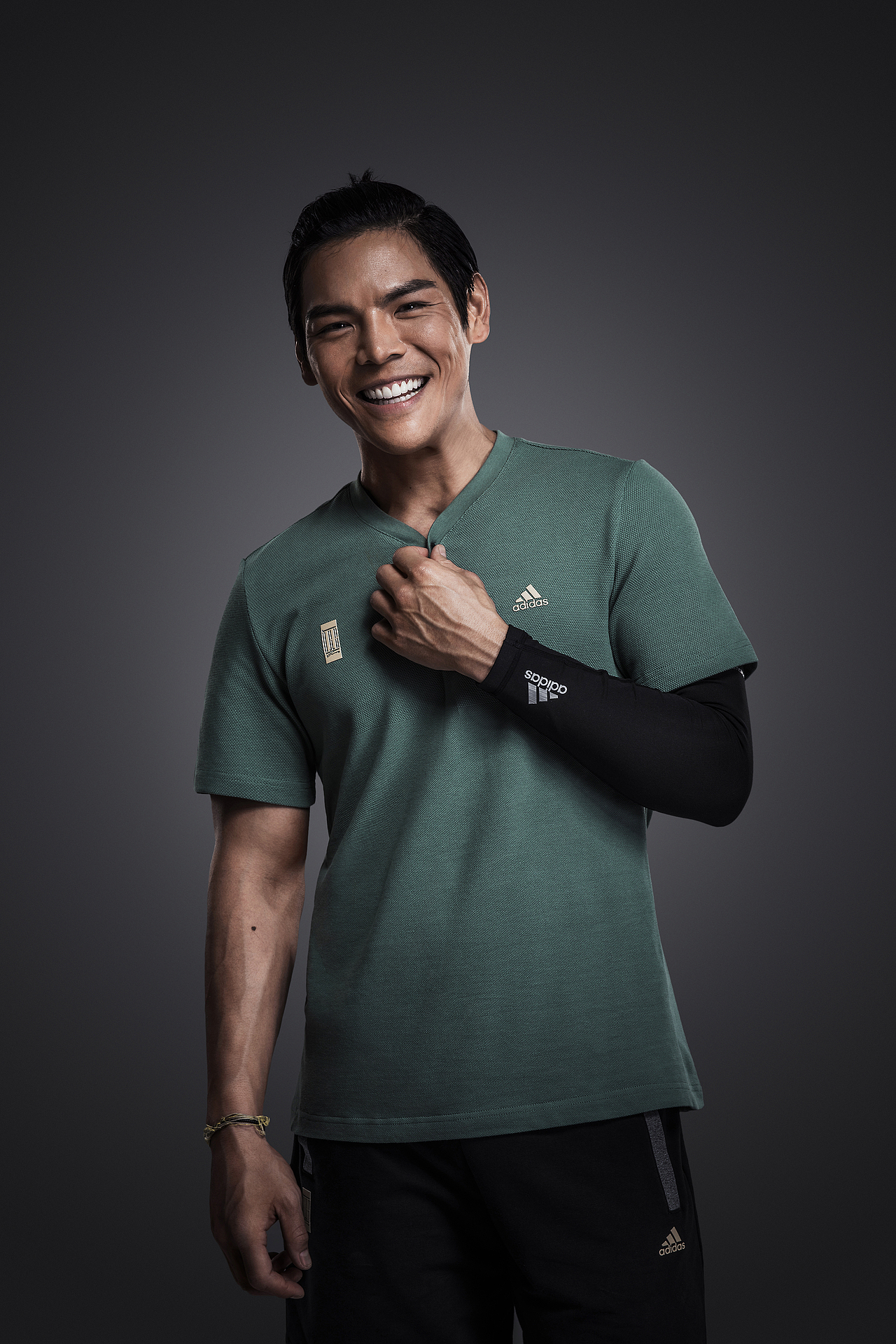 向佐 | 阿迪达斯Adidas 武极系列（图ZMTczNDEwNjc2） - 人像摄影 - 站酷设计师杨易昌Double_E原创素材 - 站酷ZCOOL