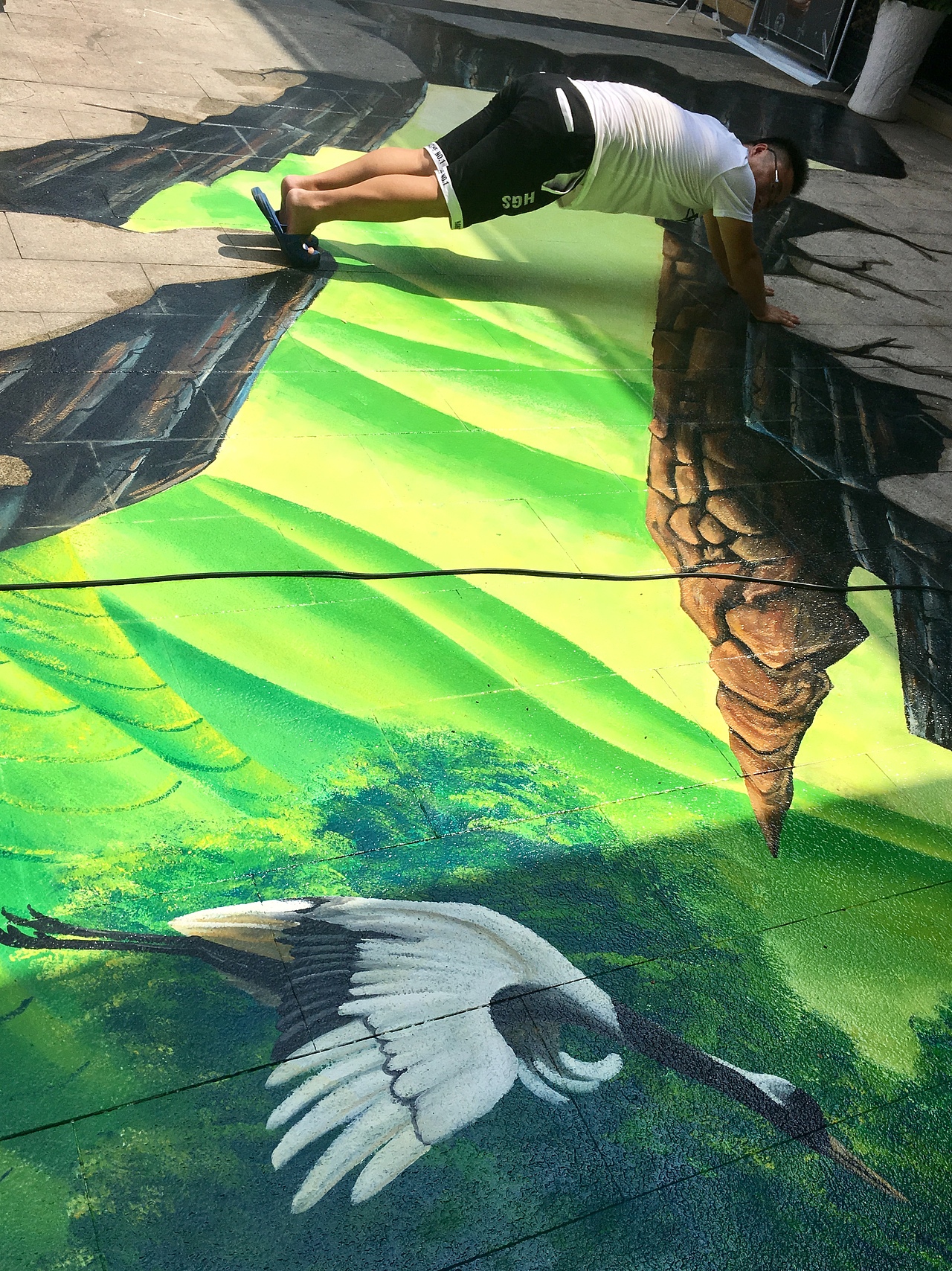 悬空的地面3d立体画,商业广场吸流量的地方