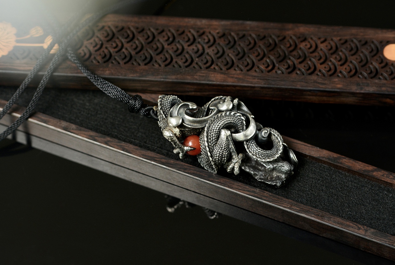 设计师作品|龙腾四海南红吊坠(珠子可以拆卸替换)