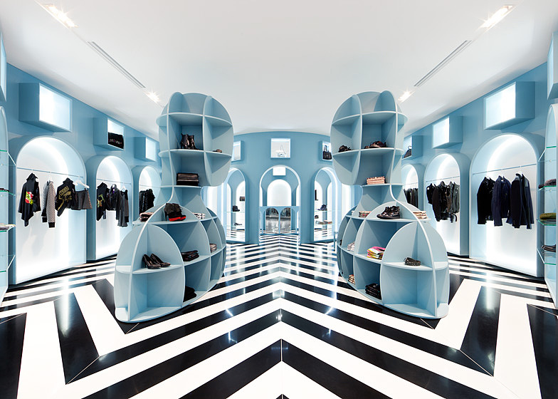 【香港hitgallery精品商店】——成都服装店装修案例