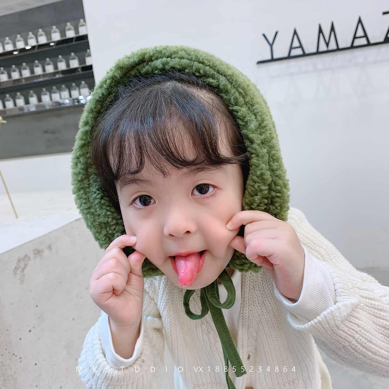 儿童围巾拍摄！表情包来了！