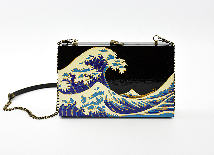 【手艺盟】你喜欢海吗?我喜欢浪。手绘一款海浪木质手工包送给自己作为2016最后一个月的礼物!