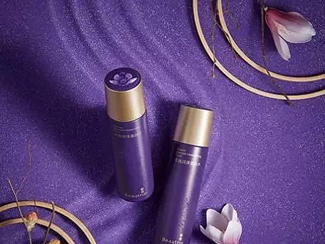 对标故宫口红，看看刺绣与美妆的结合设计