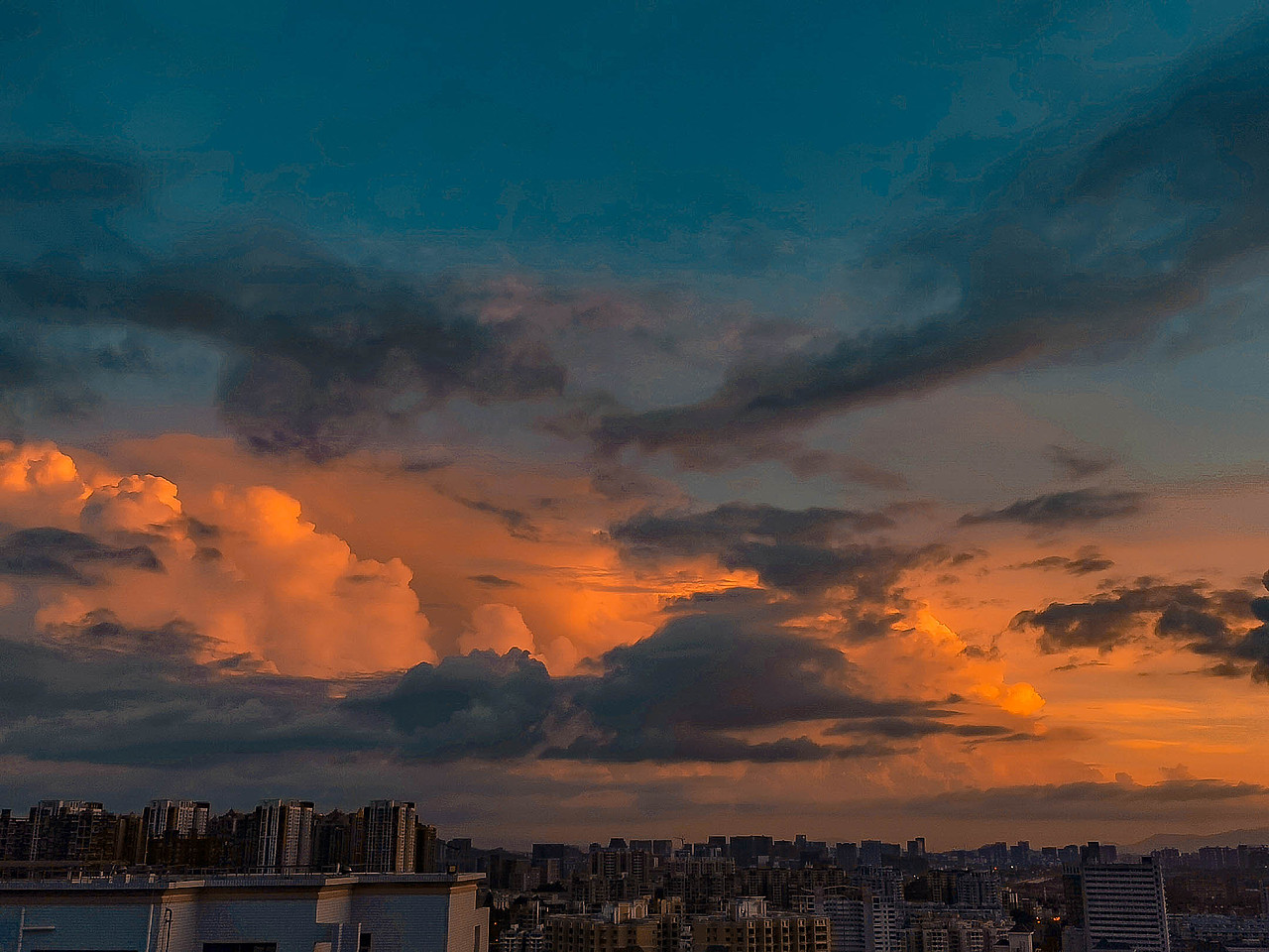 楼顶上的夕阳（图ZMjUwMTk2MzM2） - 风光摄影 - 站酷设计师寒尽影原创素材 - 站酷ZCOOL