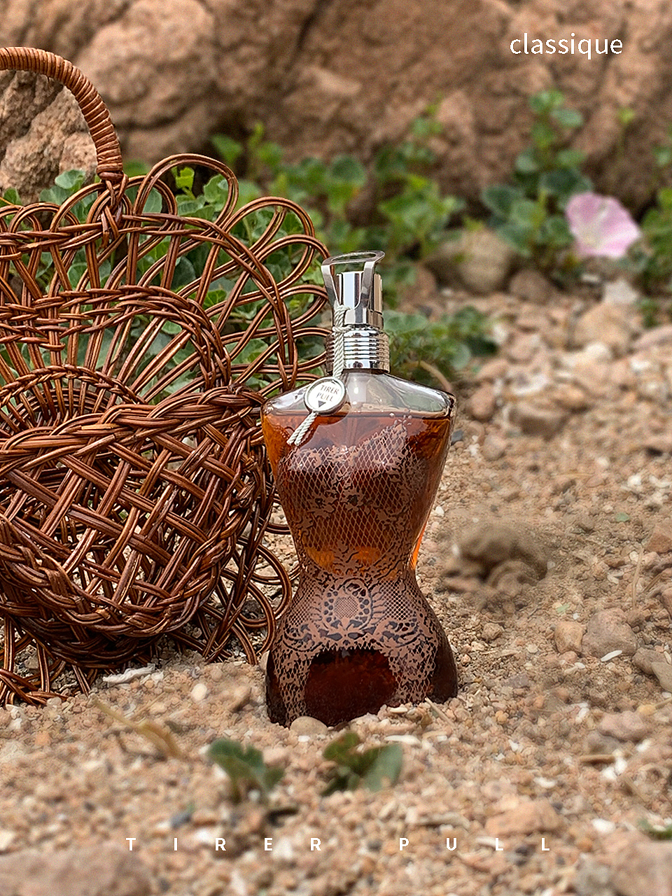 《classique品牌香水摄影》