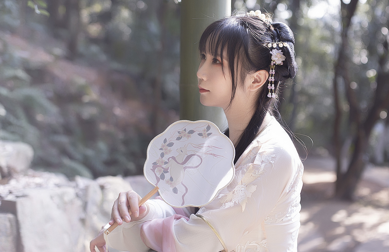 汉服,冬日暖洋洋的一天