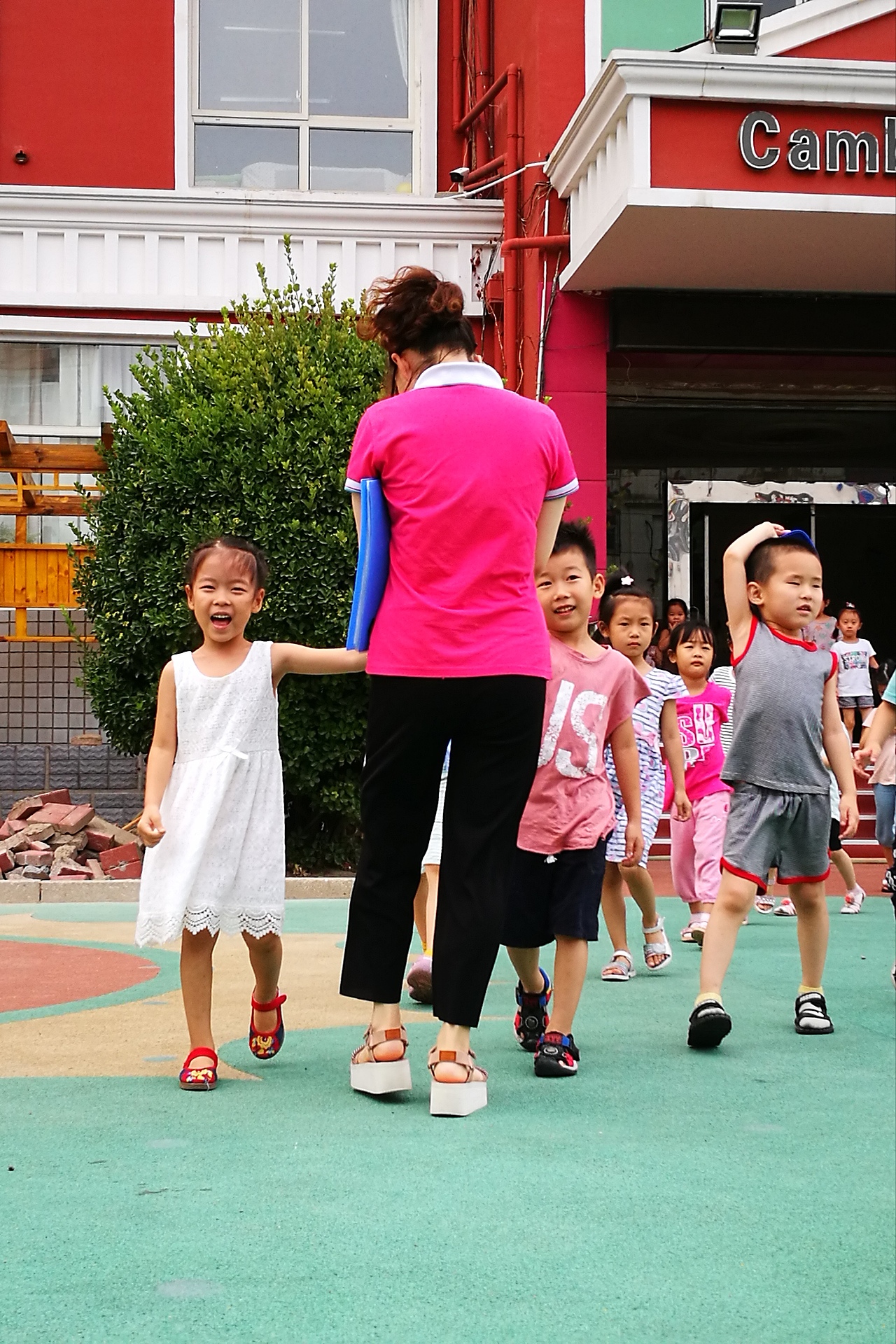 晨曦中的小男孩！（图ZMTY0MDQ0MjQw） - 人像摄影 - 站酷设计师大漠孤烟1958原创素材 - 站酷ZCOOL