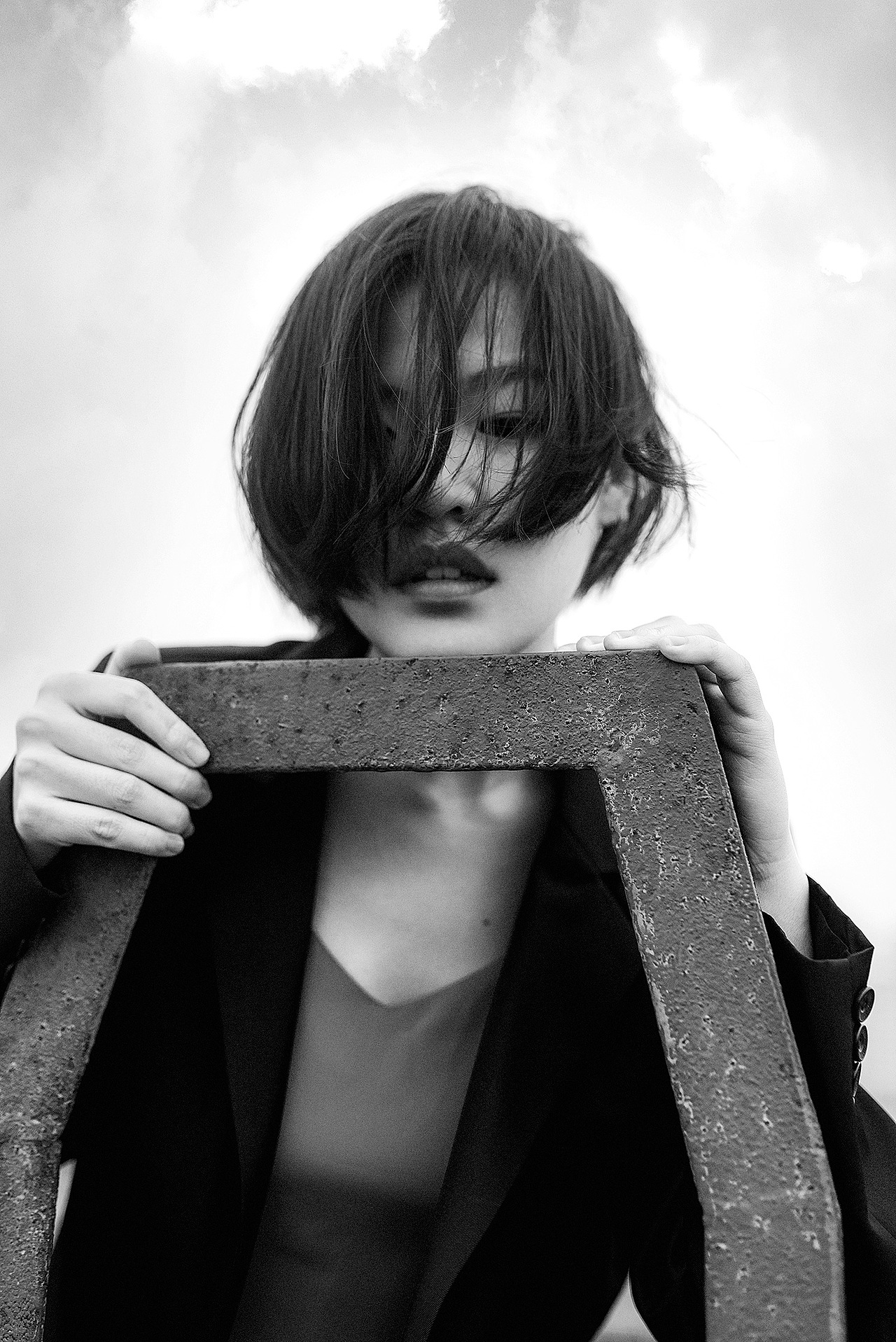 看的到远方、看的清当下（图ZMTAwMjkyNzI4） - 人像摄影 - 站酷设计师小何爱吃鱼原创素材 - 站酷ZCOOL