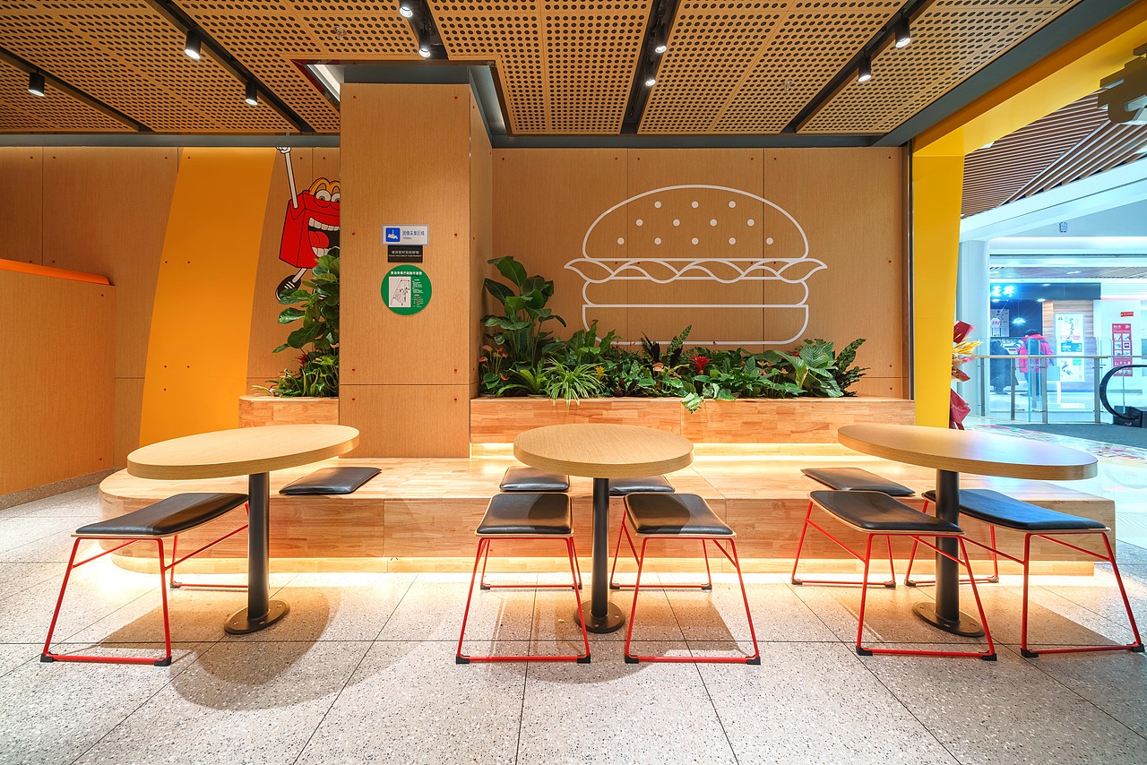 INGROUP x 麦当劳 | 北京第500家RAY风格综合旗舰店！