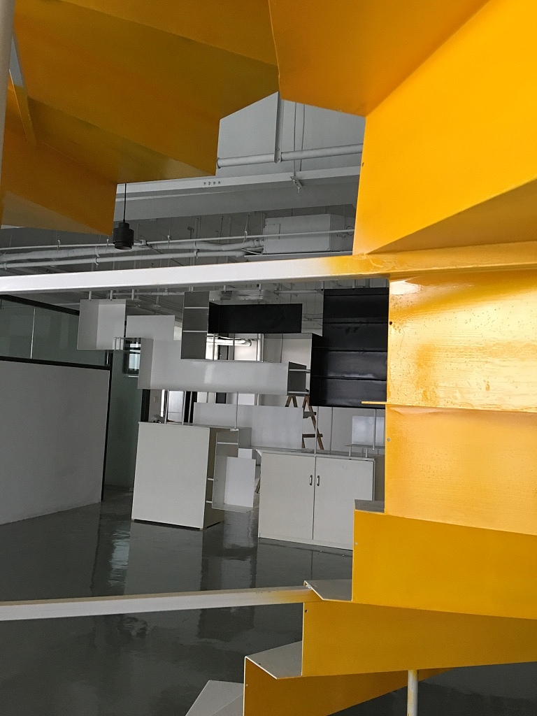 同普大厦701室220平方意想不到的创意办公空间