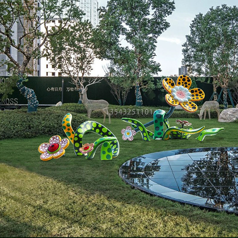 创意花朵造型玻璃钢雕塑 商场美陈景观装饰