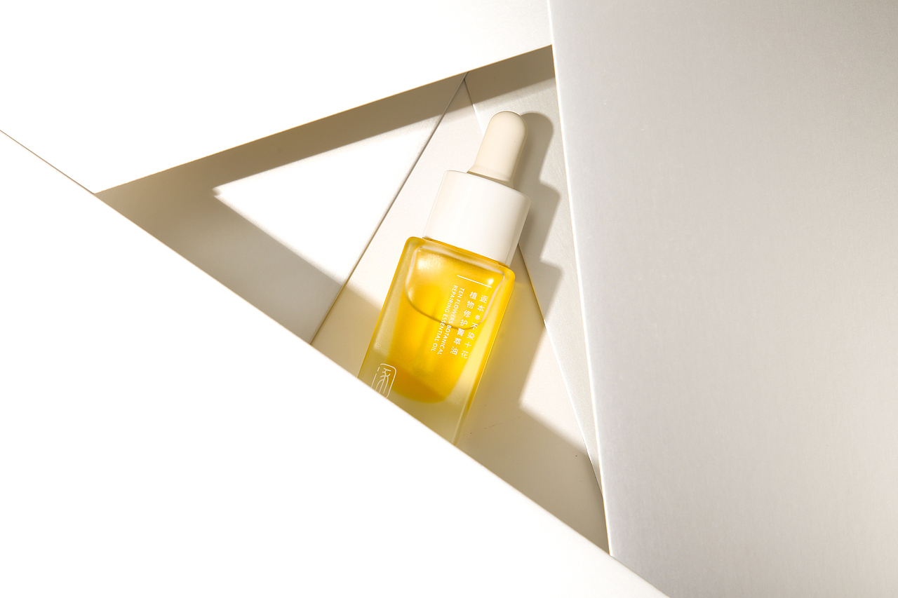 逐本精华液拍摄