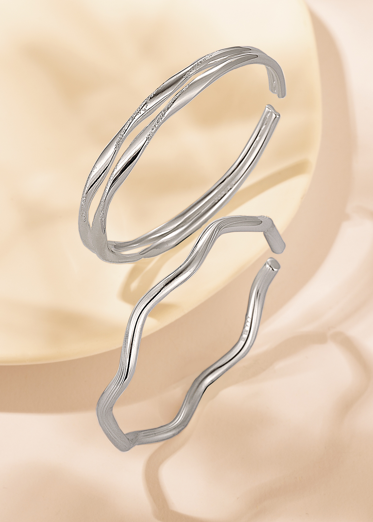 珠宝摄影vol.10 | 夏末初秋 × 时尚首饰（图ZMzE4ODE3MTI4） - 产品摄影 - 站酷设计师抓住那个胖子z原创素材 - 站酷ZCOOL