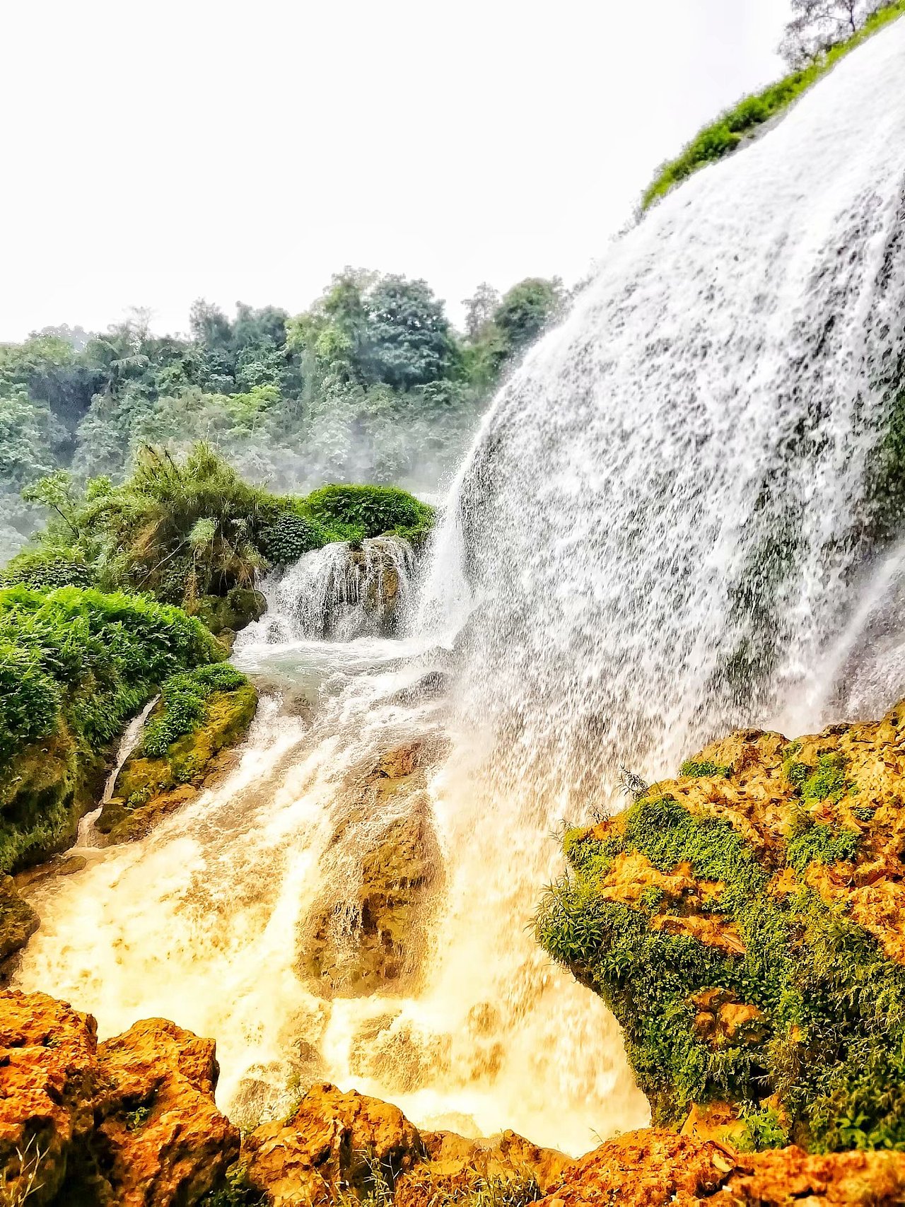 广西德天跨国瀑布