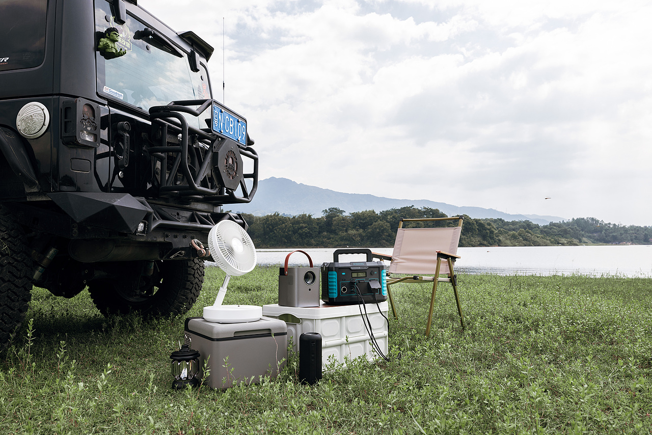 罗马仕雷霆系列 户外电源拍摄（图ZMzQ5NTI1ODIw） - 产品摄影 - 站酷设计师一森giegie原创素材 - 站酷ZCOOL