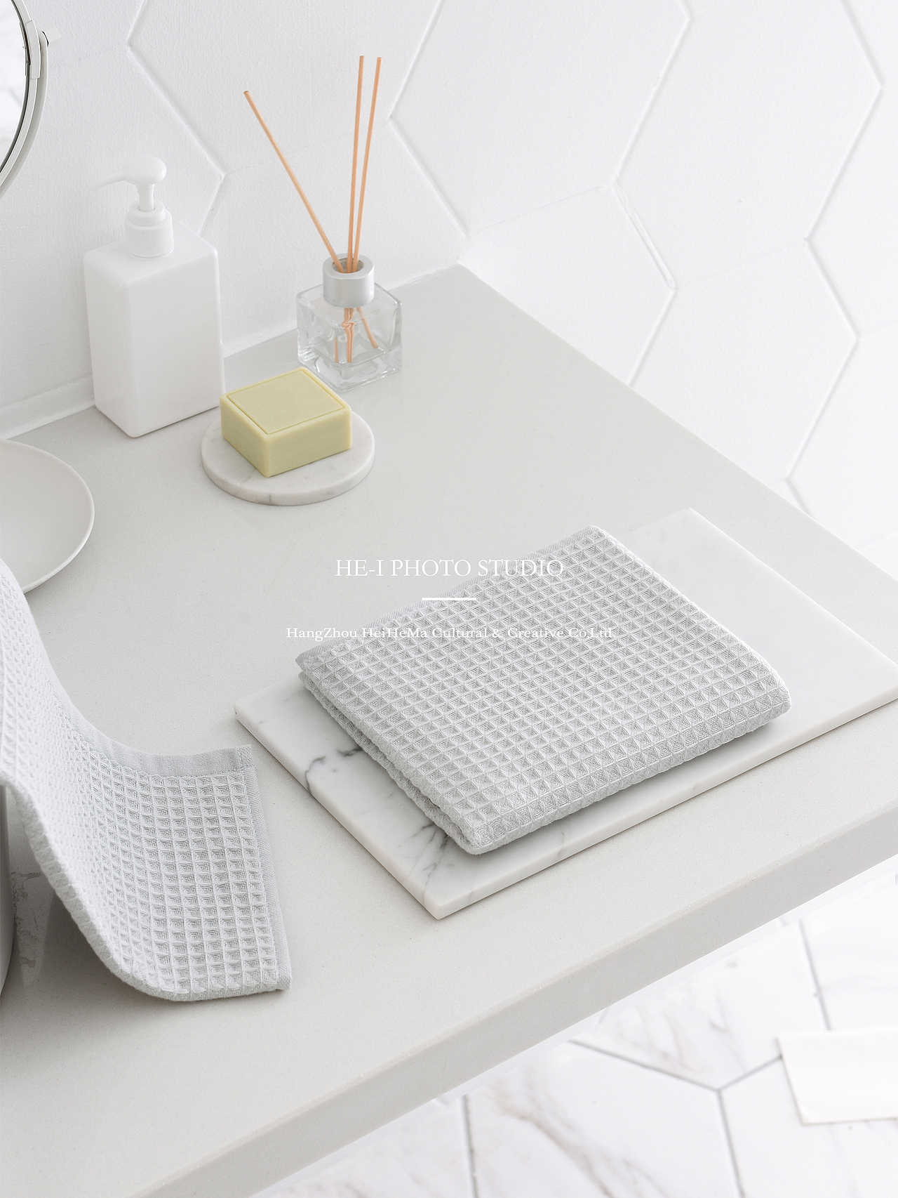 杭州产品摄影「柔软亲肤 华夫格毛巾 浴巾拍摄」黑和马（图ZMjk5MjU1OTky） - 产品摄影 - 站酷设计师黑和马摄影原创素材 - 站酷ZCOOL