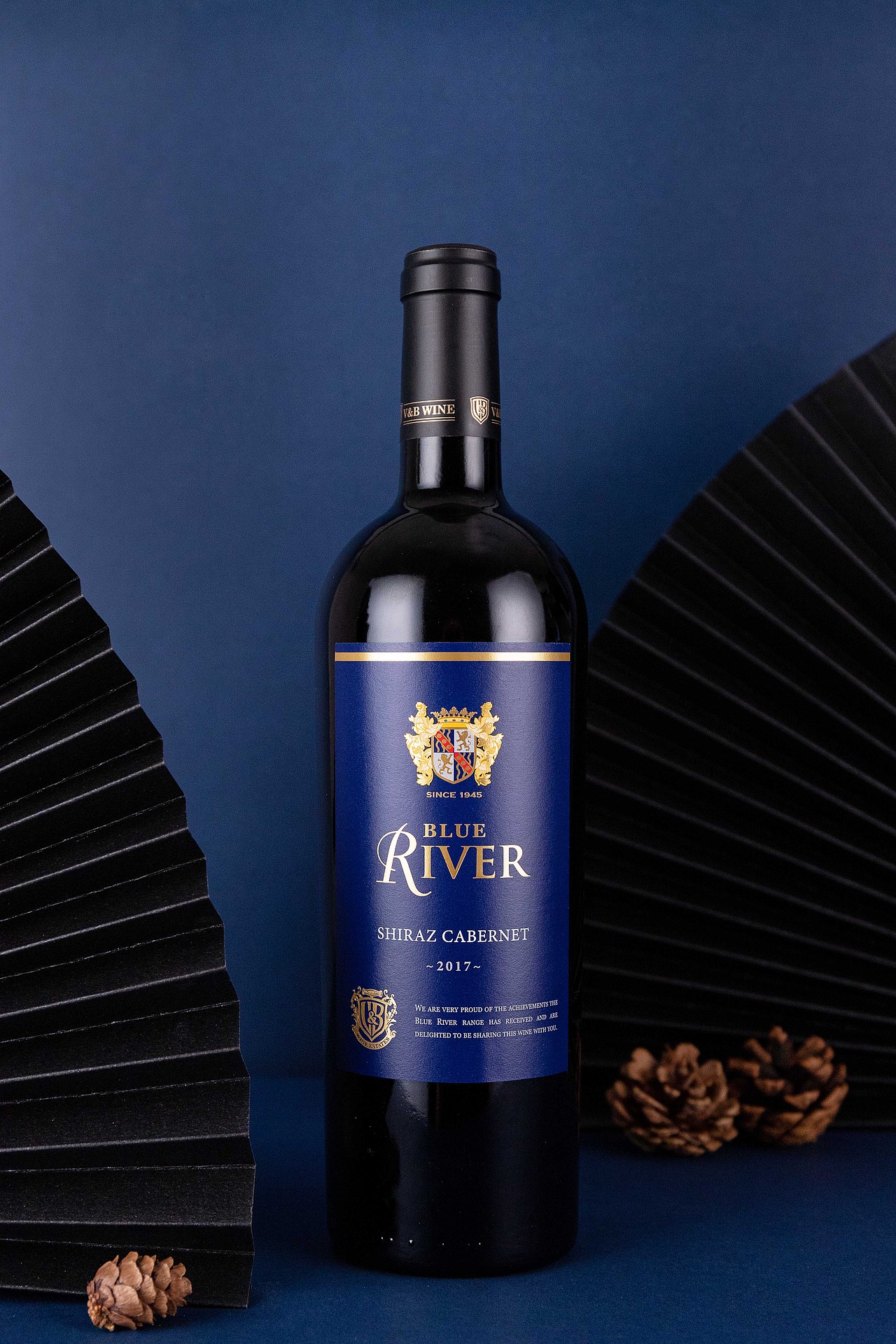 红葡萄酒丨产品摄影